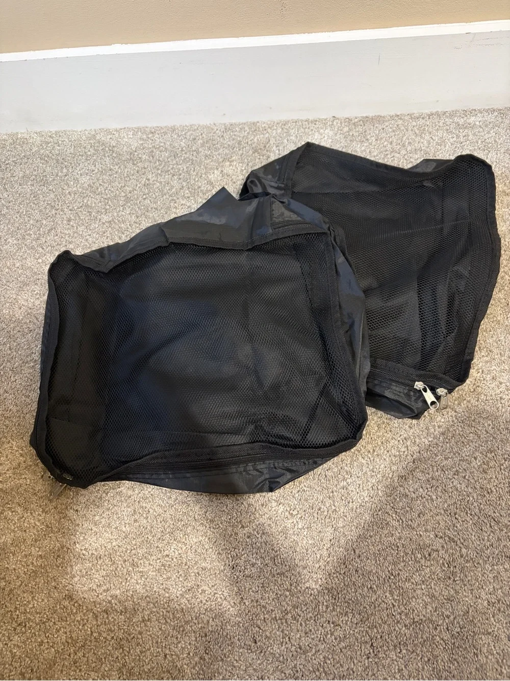 DKNY Black Men's Travel Packing Cubes Set of 2
